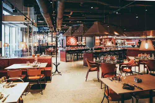 DESTINATION: RESTAURANTS & QSR CHAINS